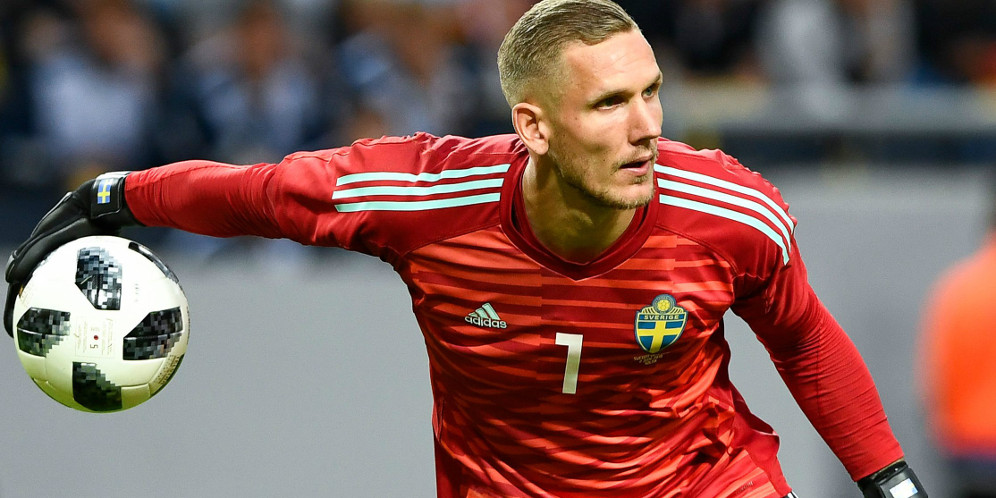 Robin Olsen Yang Murah Tapi Setara Alisson Becker